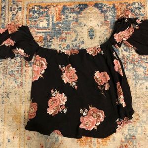 Cold shoulder crop